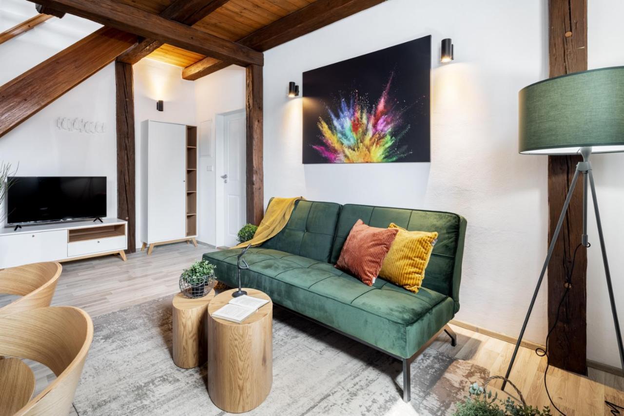 Wine & Bike City Tower Apartments Znojmo Exterior foto